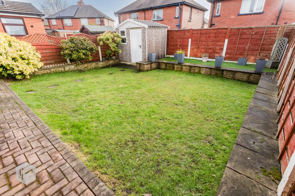 Additional property image - Crescent Road, Kearsley, Bolton, Greater Manchester, BL4 8LF