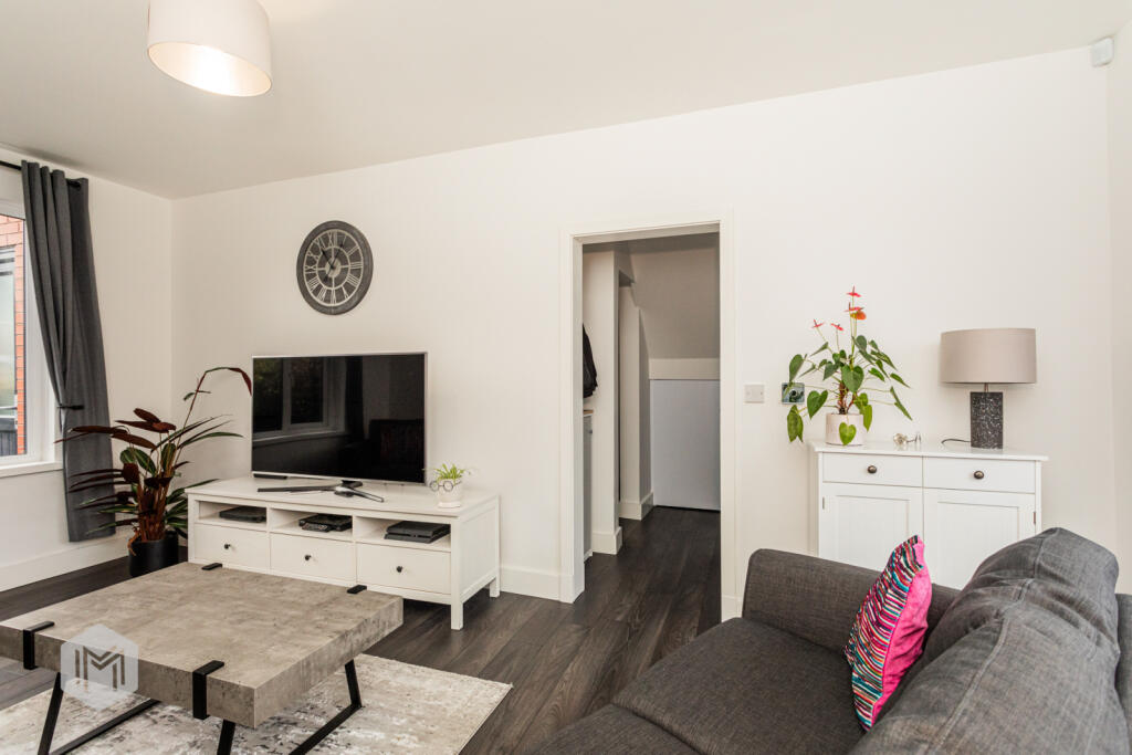 Additional property image - Crescent Road, Kearsley, Bolton, Greater Manchester, BL4 8LF
