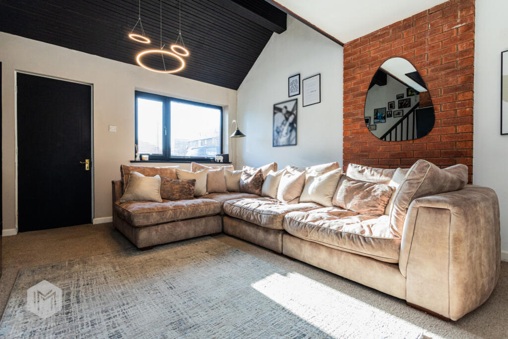 Additional property image - Division Street, Bolton, Greater Manchester, BL3 2DQ