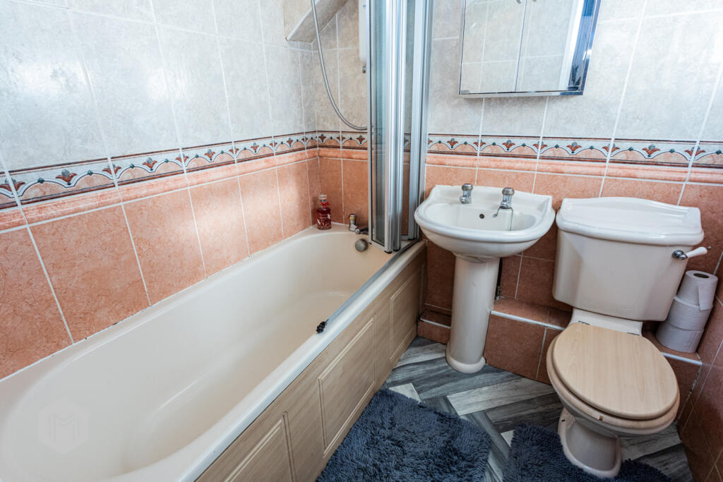 Additional property image - Division Street, Bolton, Greater Manchester, BL3 2DQ