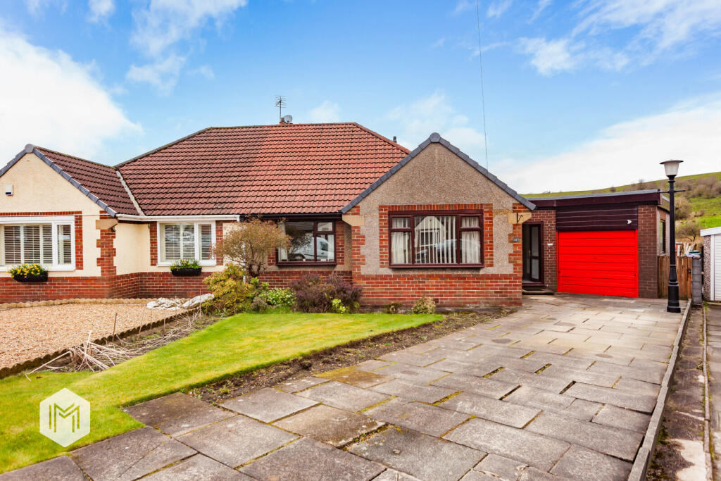 4 bedroom semidetached house for sale in Broadbent Drive, Bury