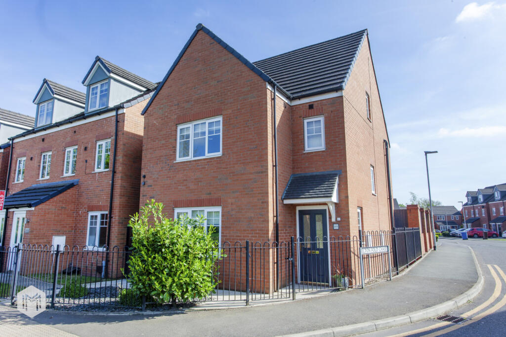4 bedroom detached house for sale in Walshaw Road, Bury, Greater