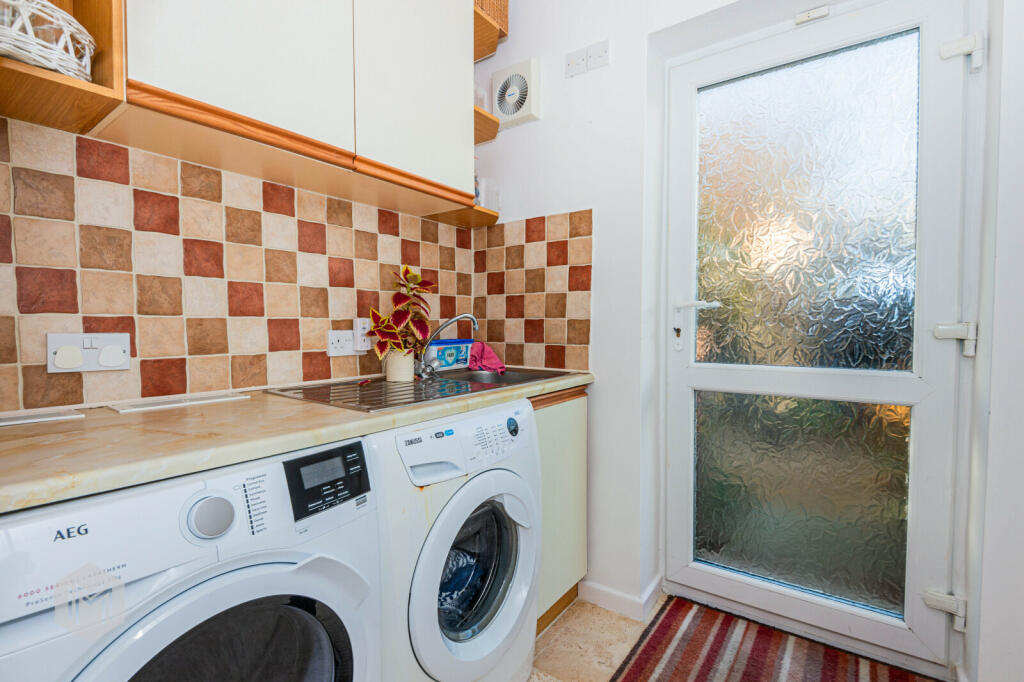 Additional property image - Greenfield Close, Bury, Greater Manchester, BL8 2LY
