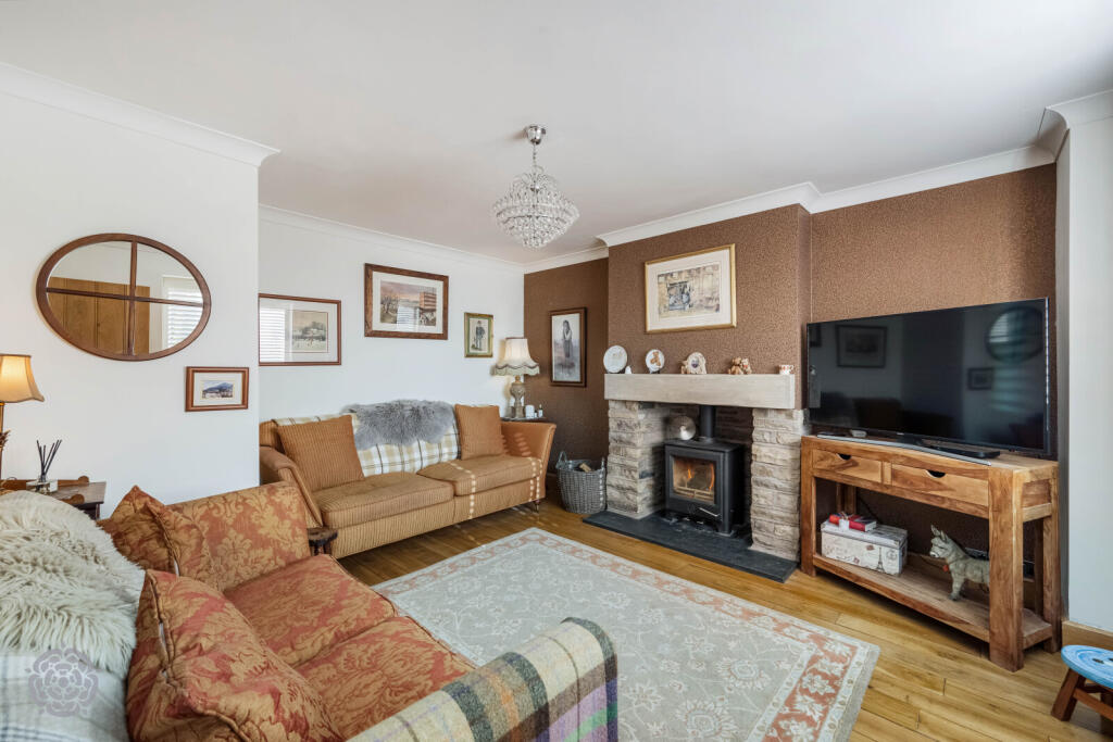 Additional property image - Burnley Road, Edenfield, Ramsbottom, Bury, BL0 0QU