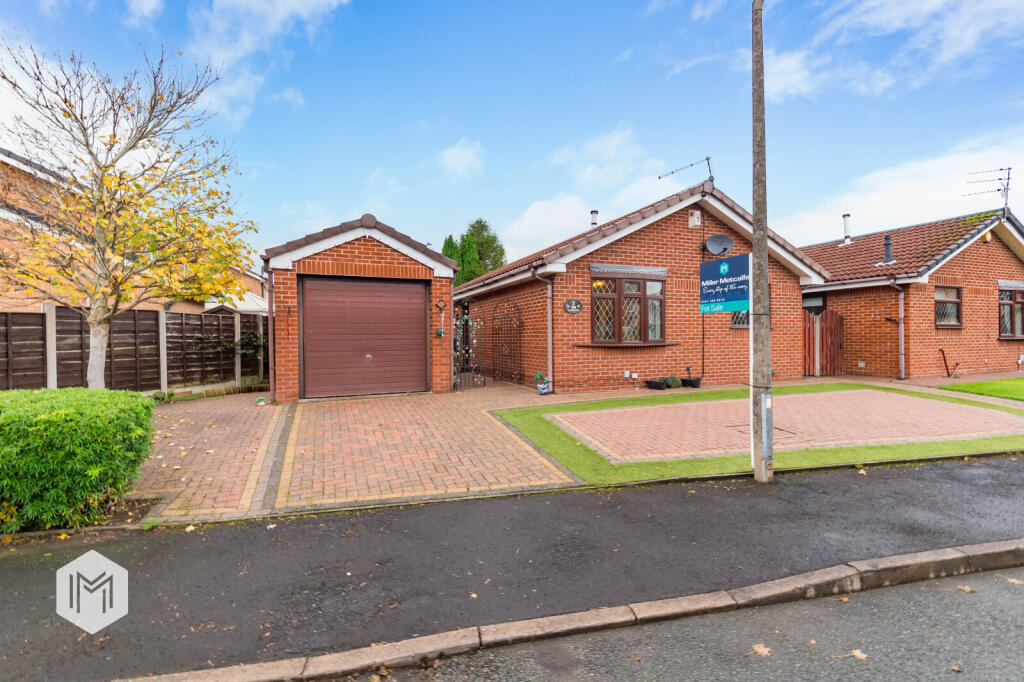 Main image of property: Woodhill Fold, Bury, Greater Manchester, BL8 1UY