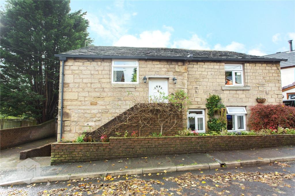 3 bedroom detached house for sale in Brandlesholme Road, Greenmount