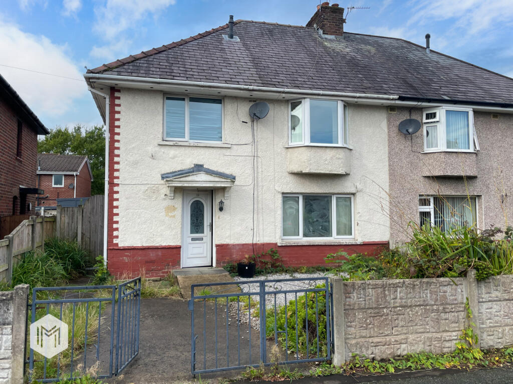 4 bedroom semidetached house for sale in West Avenue, Golborne