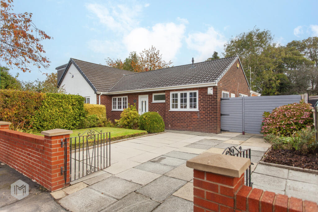 2 bedroom bungalow for sale in Balmoral Drive, Hindley, Wigan, Greater