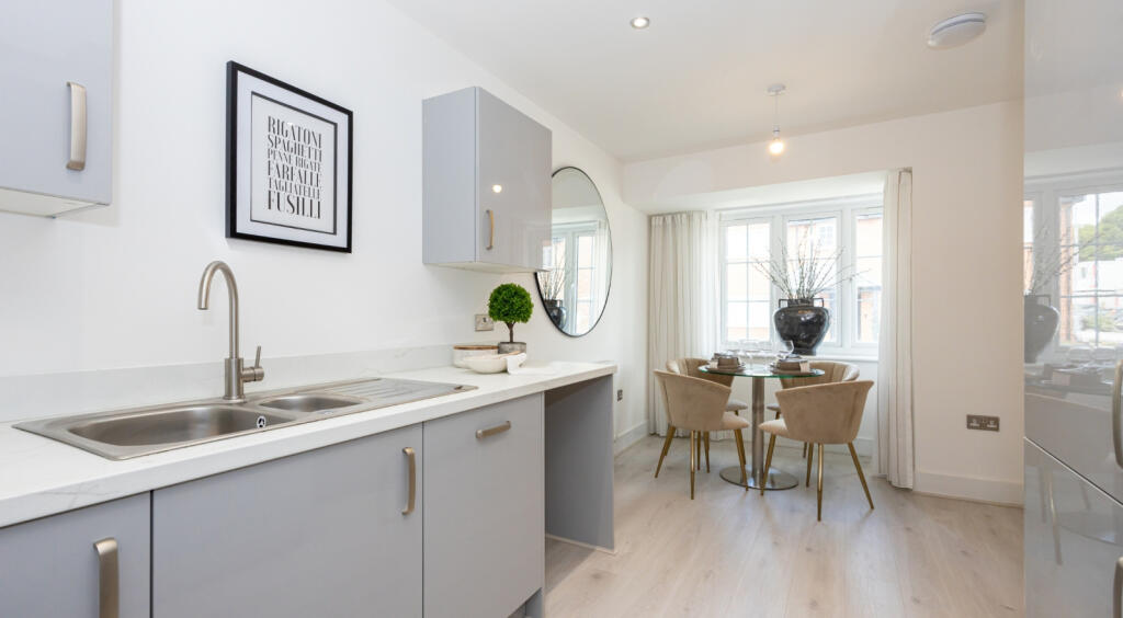 Main image of property: Fidden Avenue, Northwich, Cheshire, CW9 7ZB