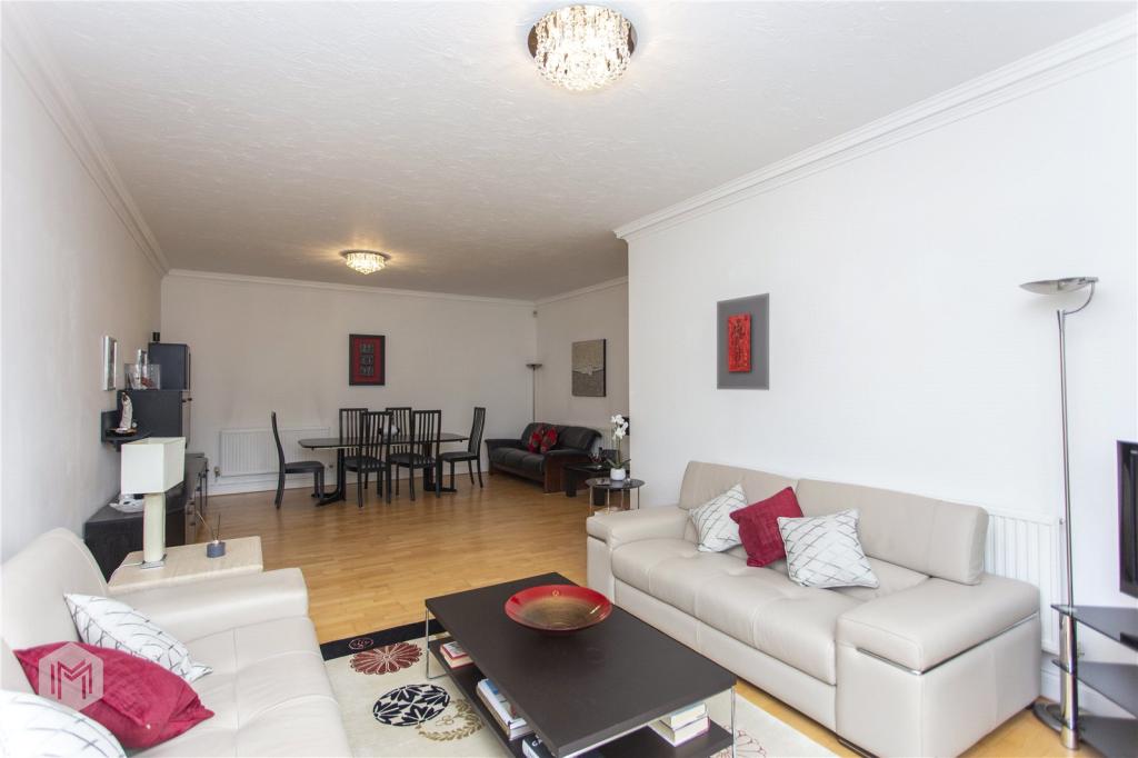 2 bedroom apartment for sale in Hardcastle Gardens, Bradshaw, Bolton, BL2
