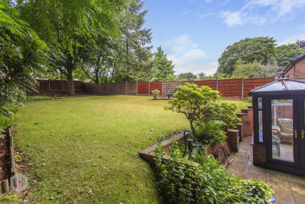 3 bedroom bungalow for sale in Foster Lane, Breightmet, Bolton, BL2 5HW