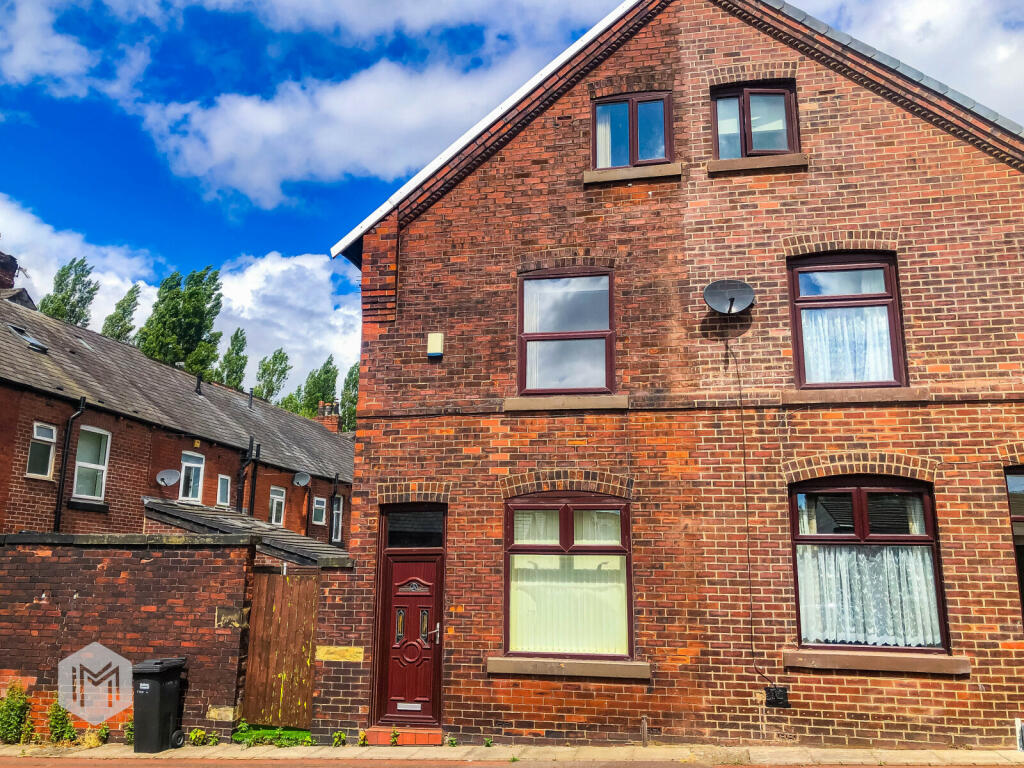 3 bedroom semidetached house for sale in Court Street, The Haulgh