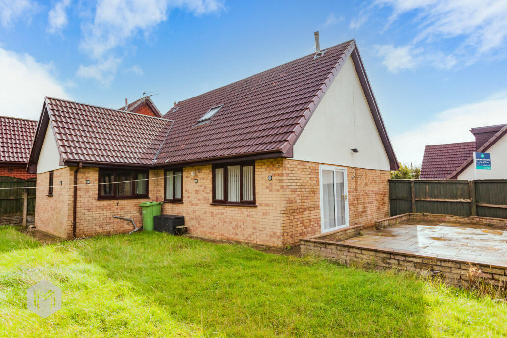 Additional property image - Hillsdale Grove, Harwood, Bolton, BL2 4NS