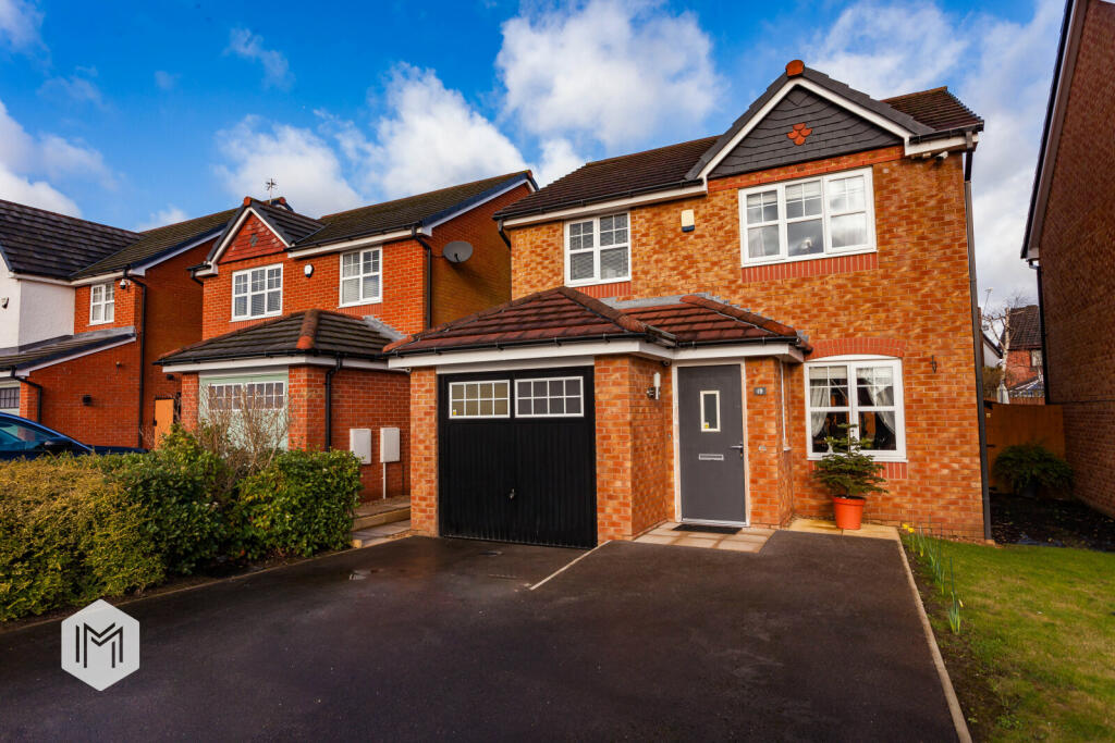 3 bedroom detached house for sale in Lark Hill, Astley, Tyldesley