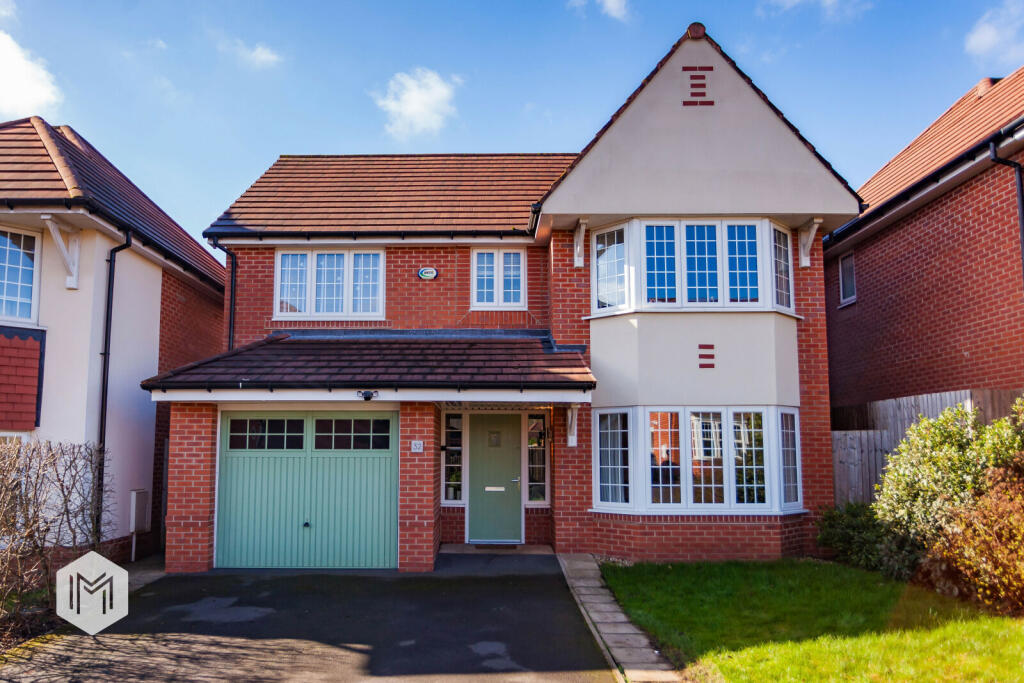 4 bedroom detached house for sale in Cranleigh Drive, Worsley