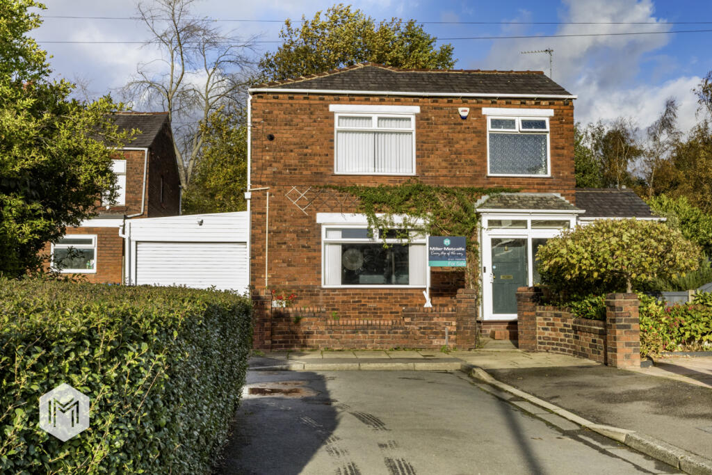Main image of property: Peelwood Avenue, Little Hulton, Manchester, M38 9NT