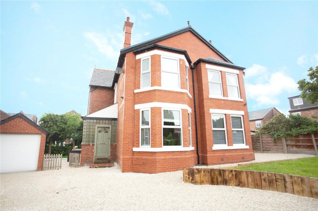 5 bedroom detached house for sale in Highfield Drive, Monton