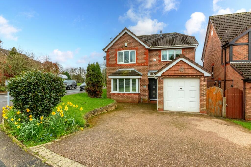 4 bedroom detached house for sale in Oaks Wood Drive, Darton, Barnsley, S75