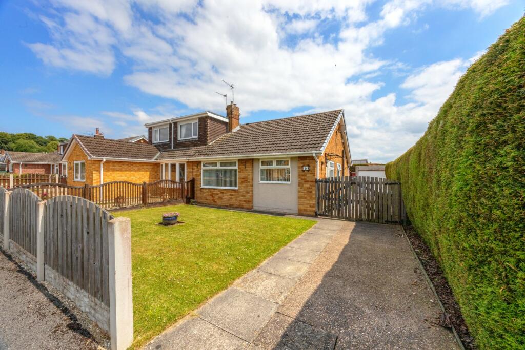 2 bedroom semidetached bungalow for rent in Marina Rise, Darfield