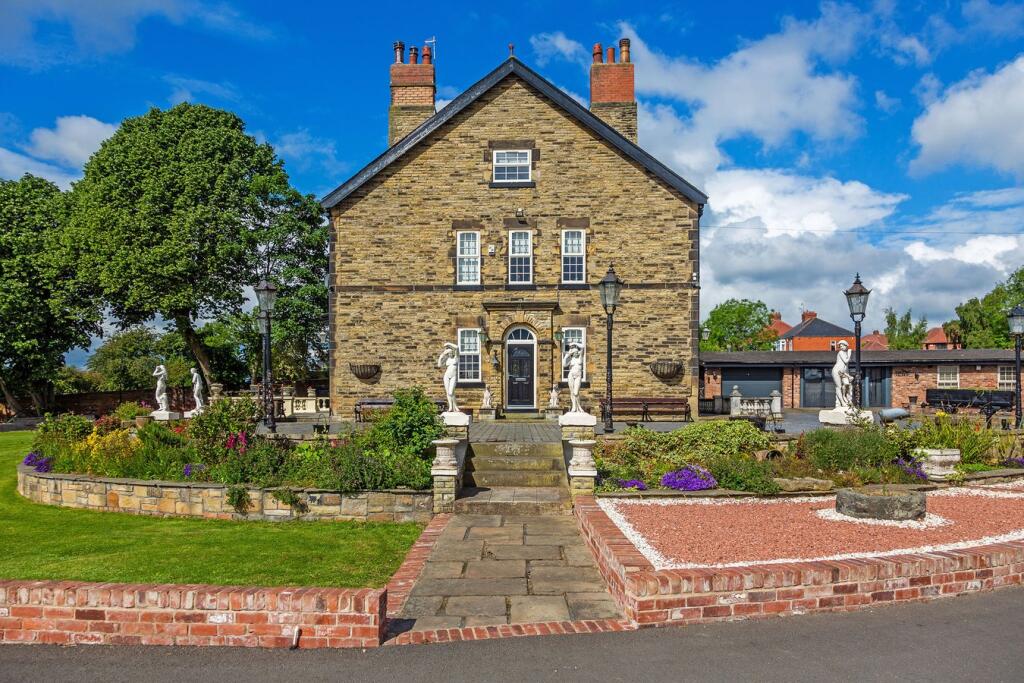 Main image of property: Broad Street, Hoyland, Barnsley, S74