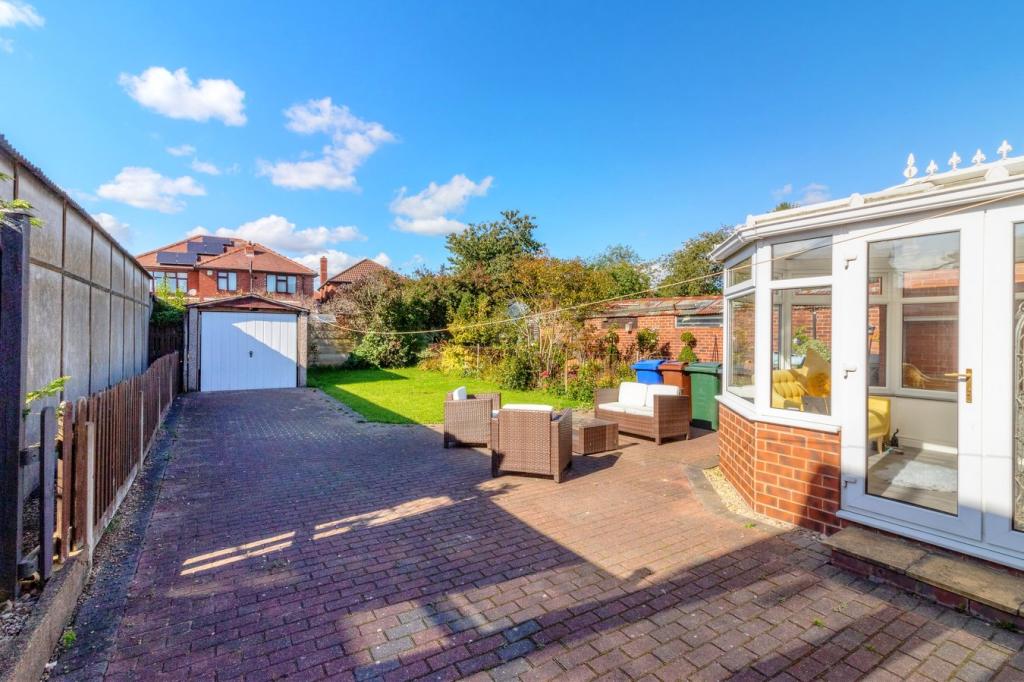 3 bedroom semidetached house for sale in Royston Lane, Royston