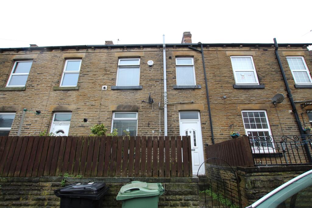 1 bedroom terraced house for rent in Florence Terrace, Morley, LS27