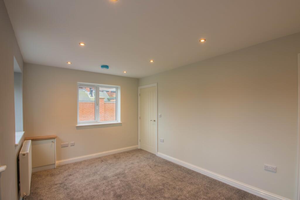 Additional property image - The Triangle, Ilkeston, Derbyshire, DE7