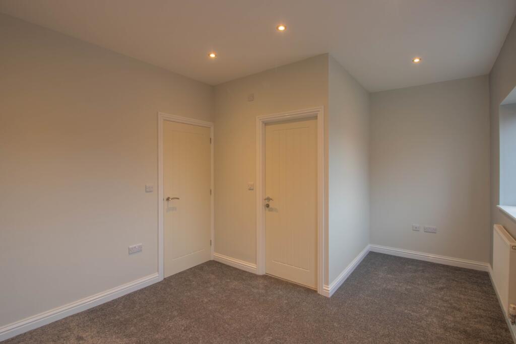 Additional property image - The Triangle, Ilkeston, Derbyshire, DE7