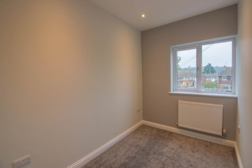 Additional property image - The Triangle, Ilkeston, Derbyshire, DE7