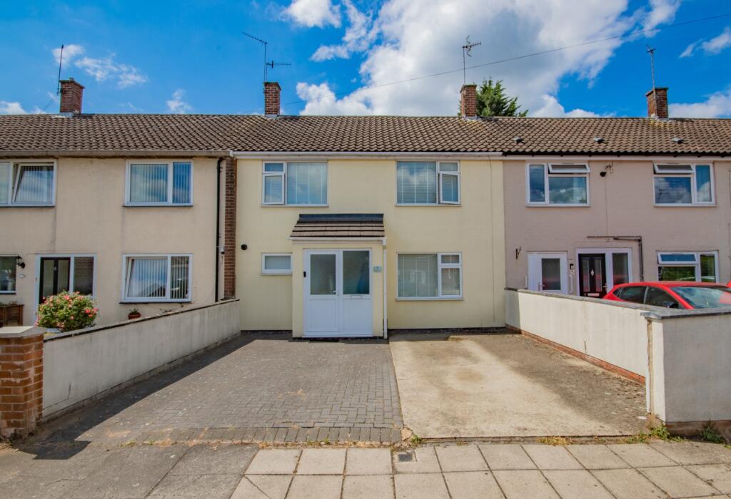 Main image of property: DUNSMORE CLOSE, BEESTON, NOTTINGHAM, Nottinghamshire, NG9