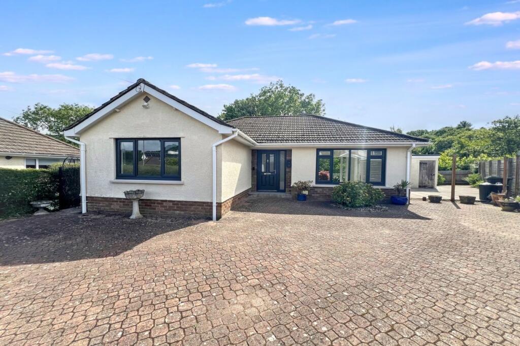 Main image of property: Bank Crescent, Gilwern, Abergavenny, NP7