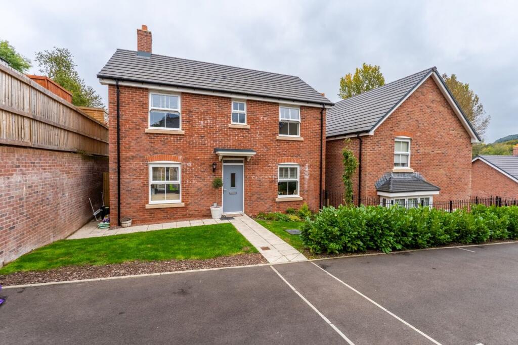 Main image of property: Rhodfa Owain Glyndwr, Llanfoist, Abergavenny, NP7