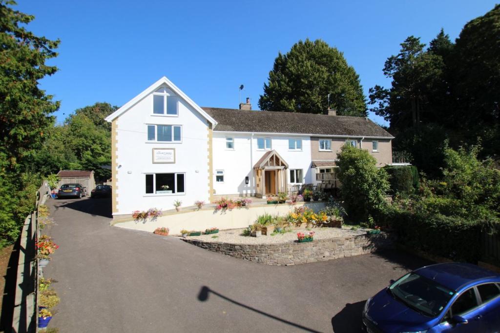 5 bedroom semidetached house for sale in Monmouth Road, Abergavenny, NP7