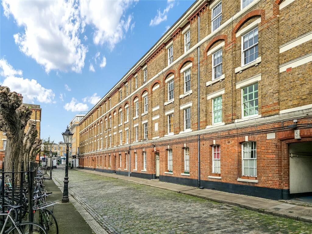 2 bedroom apartment for sale in Gibson Garden, London, N16