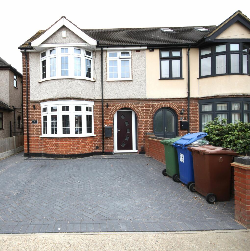 Main image of property: Lander Road, Grays