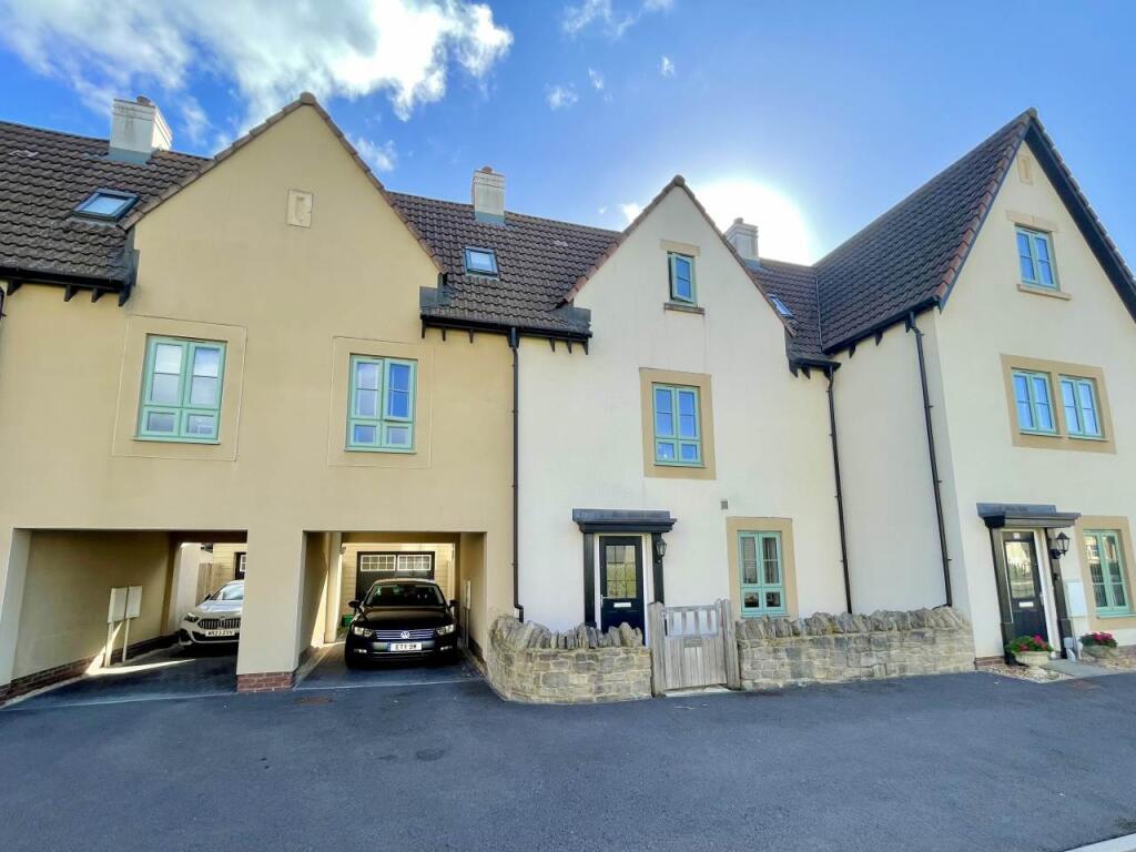 Main image of property: Weavers Way, Chipping Sodbury, South Gloucestershire