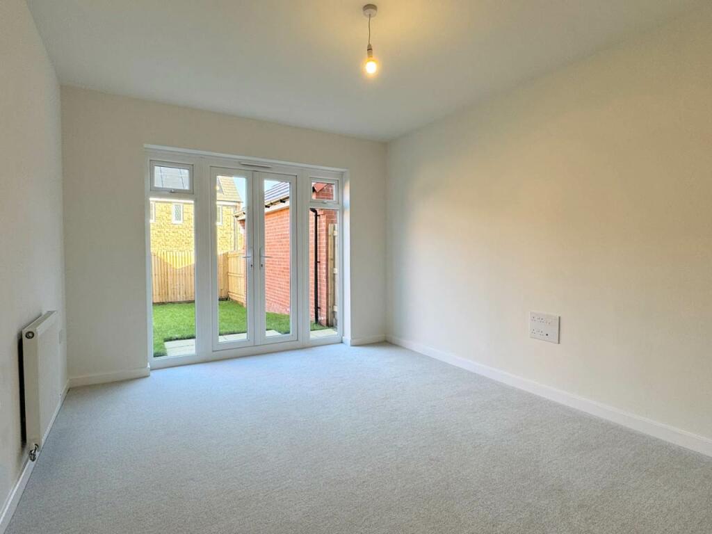 Additional property image - Nelmes Close, Thornbury, South Gloucestershire