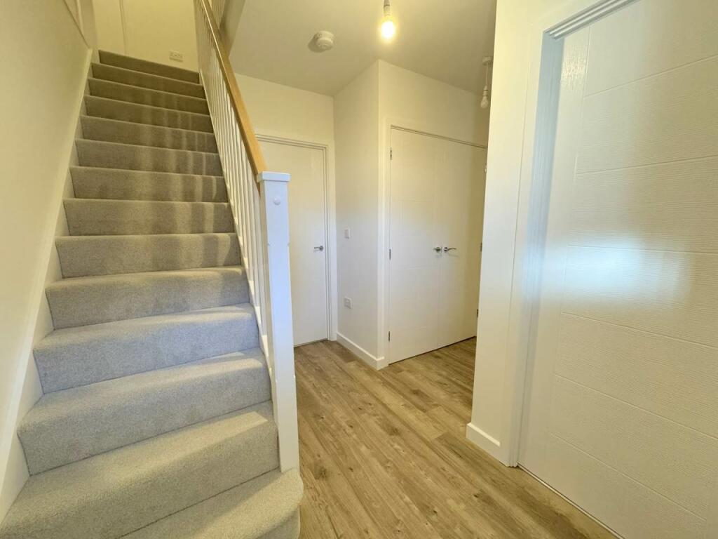 Additional property image - Nelmes Close, Thornbury, South Gloucestershire