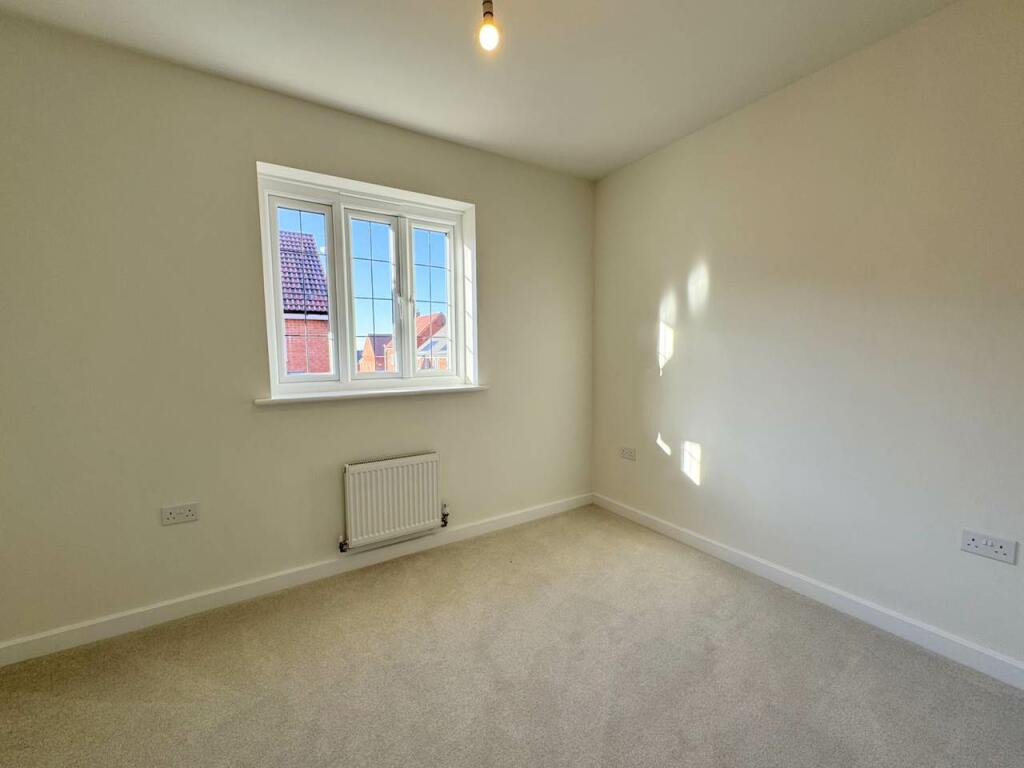 Additional property image - Nelmes Close, Thornbury, South Gloucestershire