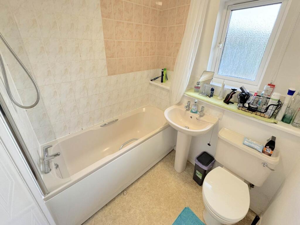 Additional property image - Fern Grove, Bradley Stoke , South Gloucestershire