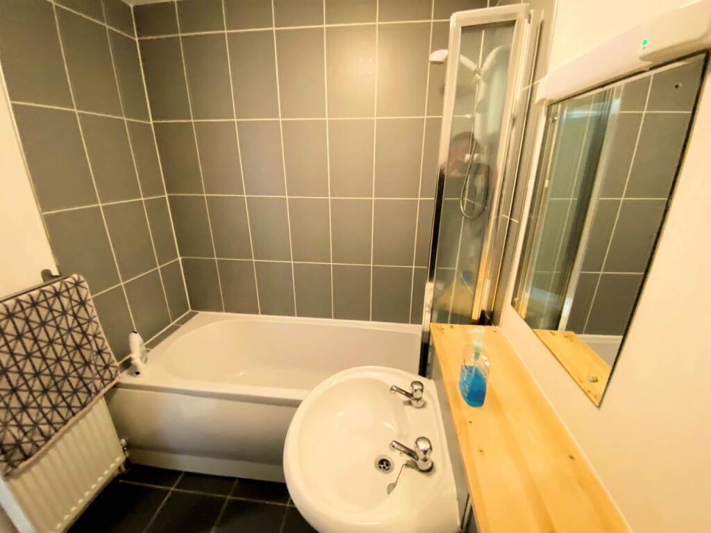 Additional property image - Bluebell Close, Thornbury, South Gloucestershire