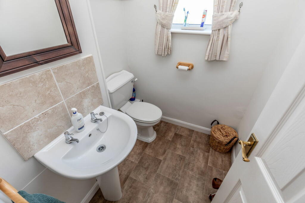 Additional property image - Old Park Road, Clevedon, BS21