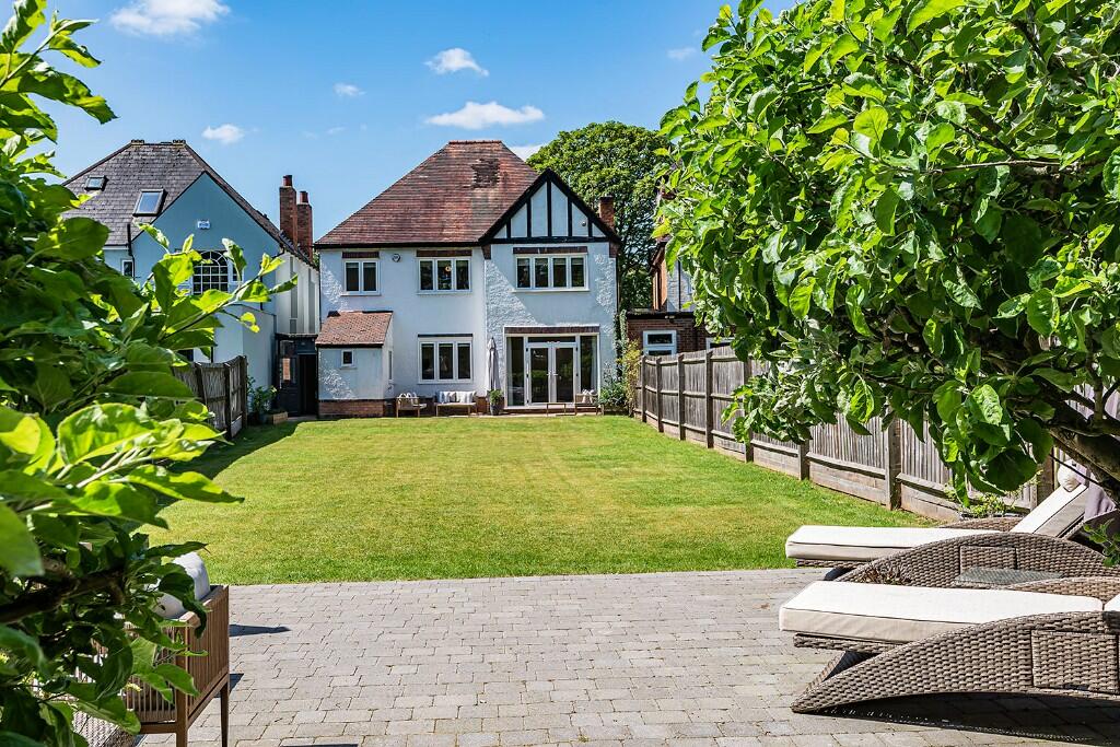 4 bedroom detached house for sale in Warwick Road, Solihull, West