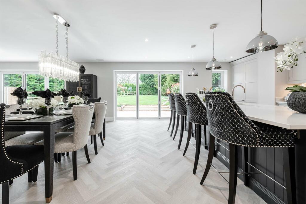 Additional property image - Earlswood Common, Earlswood, Solihull