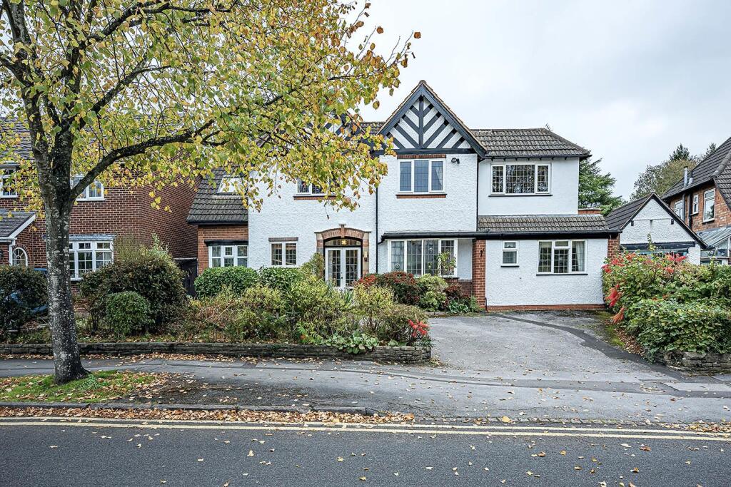 Main image of property: The Crescent, Solihull