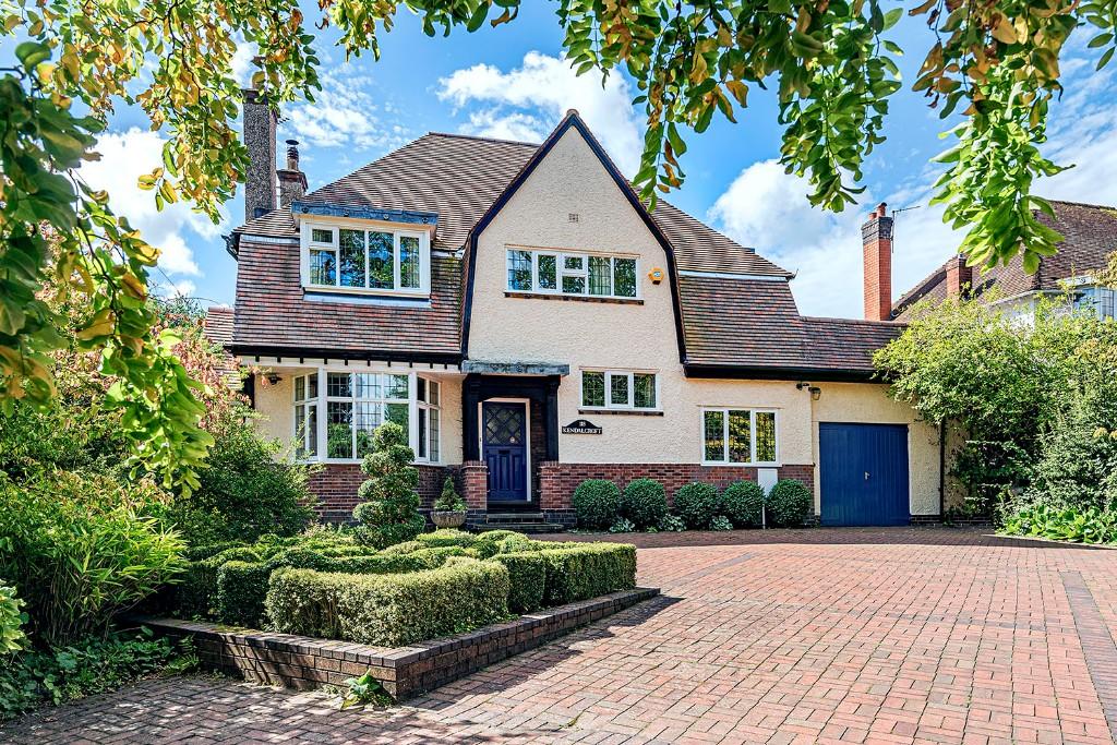 4 bedroom detached house for sale in Dorridge Road, Dorridge, Solihull, B93