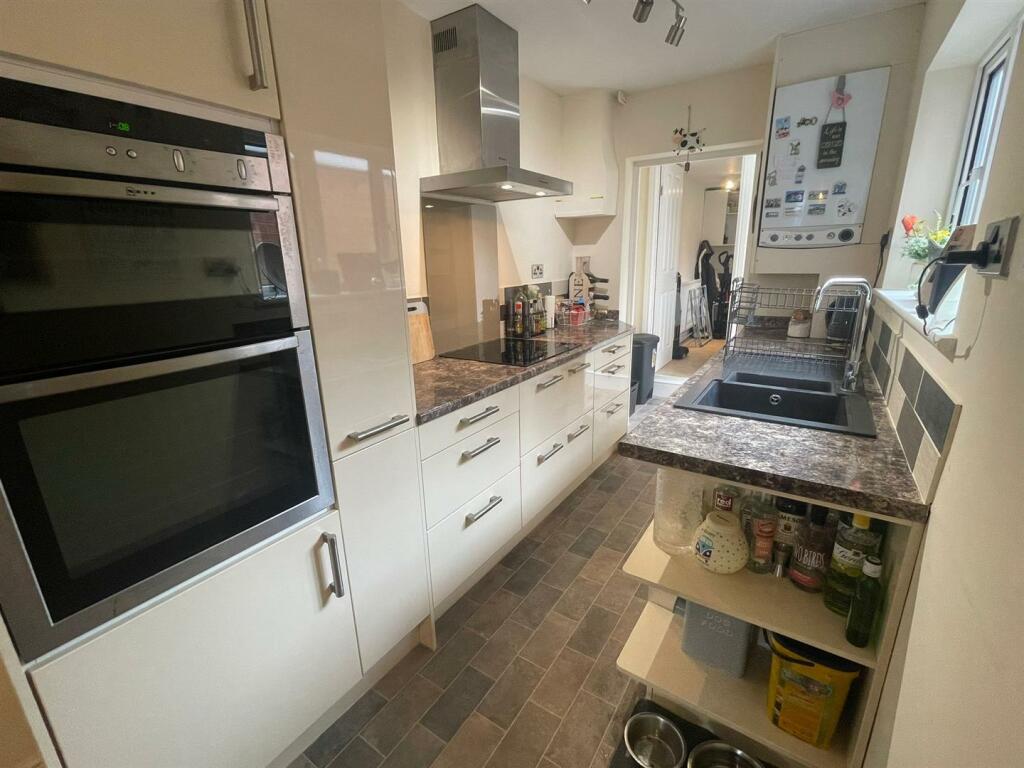 2 bedroom terraced house for sale in Station Road, Dunton Bassett