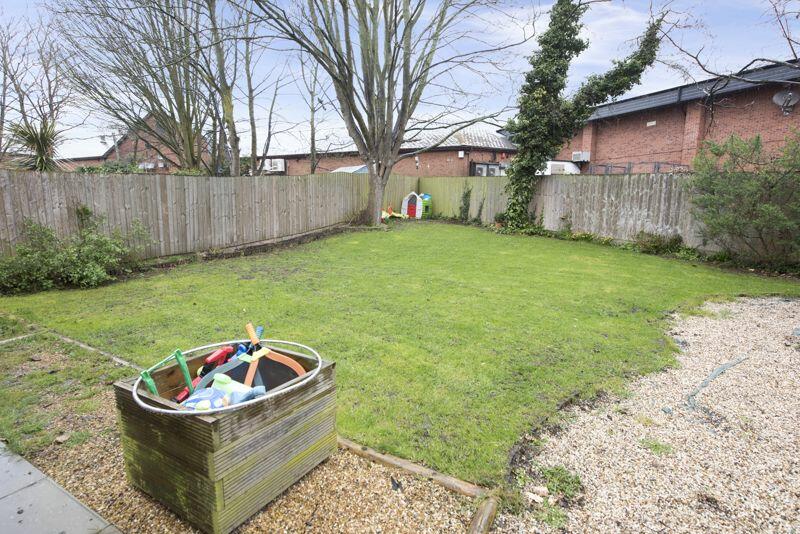3 bedroom detached house for sale in Tempest Drive, Penkridge, Stafford
