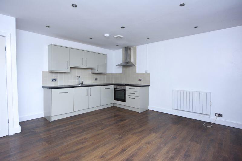 2 bedroom flat for sale in Milehouse Lane, NewcastleunderLyme