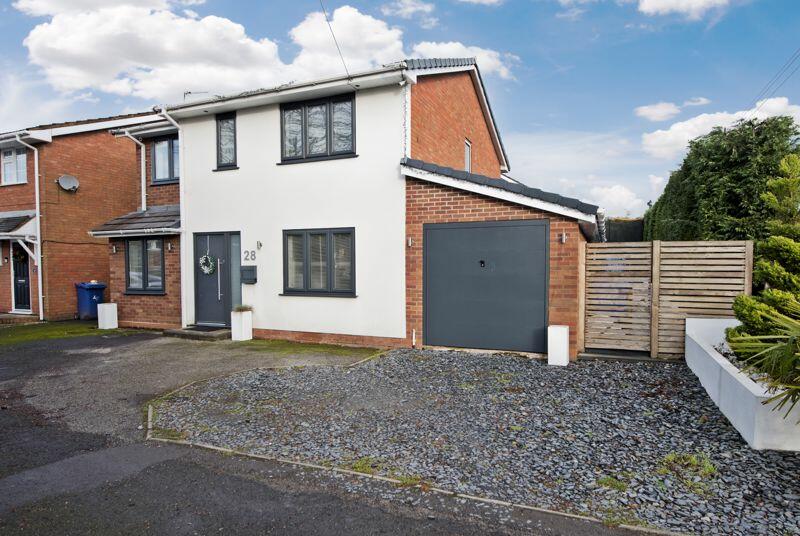 5 bedroom detached house for sale in Gorsemoor Road, Heath Hayes